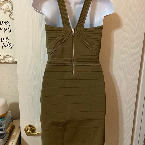 Guess women’s bandage textured party dress - Picture 4 of 8